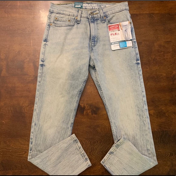 Levis Strauss Signature Regular Taper Blue Jeans - Picture 1 of 6